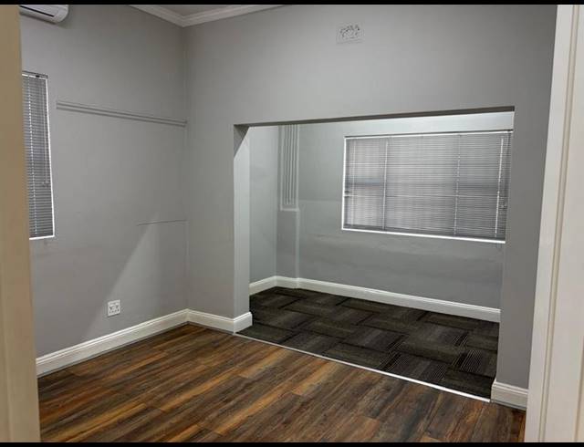 INDUSTRIAL PROPERTY TO RENT IN SIDWELL